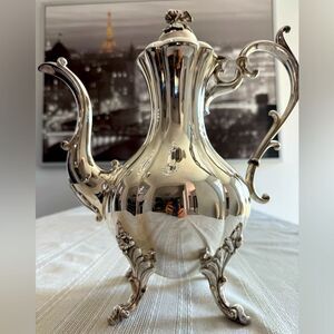 Vintage Reed & Barton 1795 Winthrop Large Coffee Tea Pot Silver Plated 13x11 in.